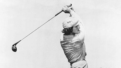 Babe_Didrikson_Zaharias_Golfing